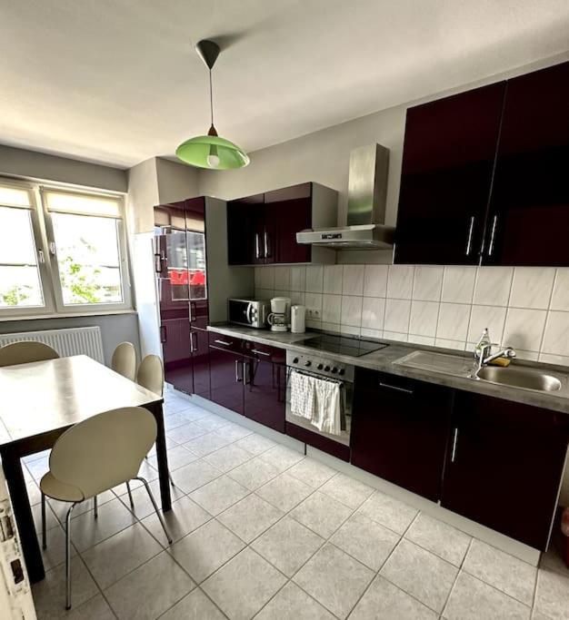 Schoene 2 1/2 Zimmer Im Herzen Von